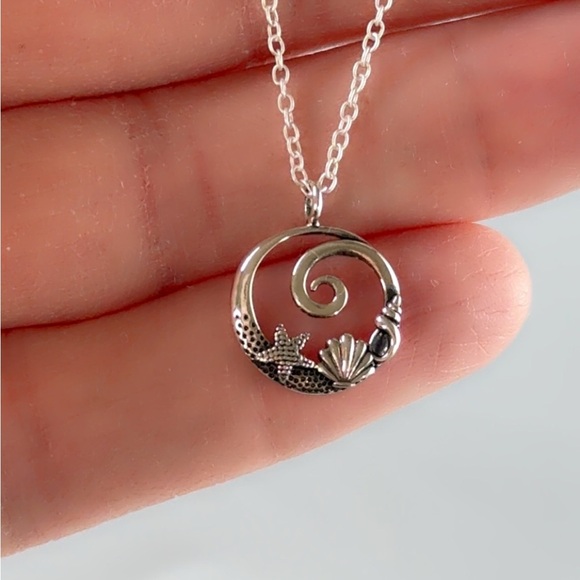 Sterling Silver Shell and Starfish Necklace - Picture 9 of 9